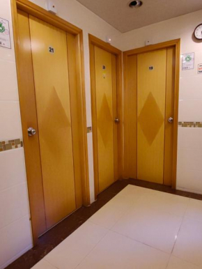 Hong Kong Sun Guest House